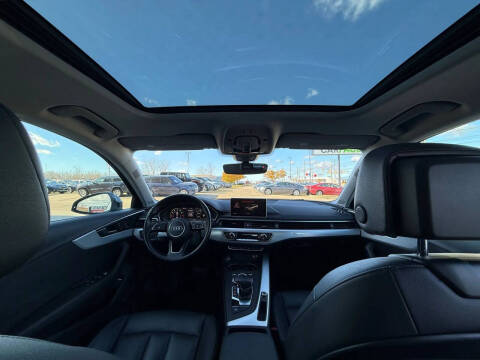 2017 Audi A4 2.0T quattro Premium Plus
