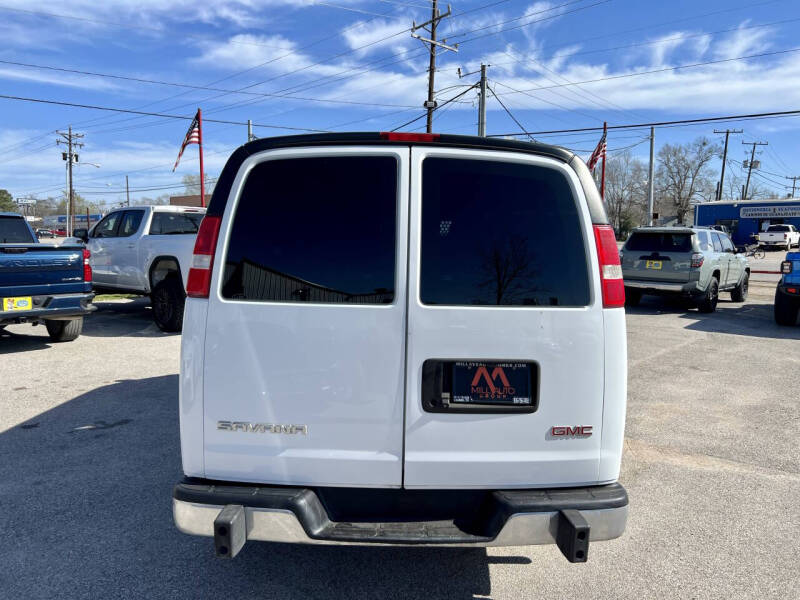 2018 GMC Savana 2500