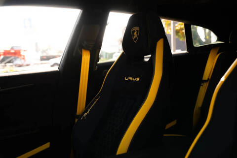 2024 Lamborghini Urus Performante
