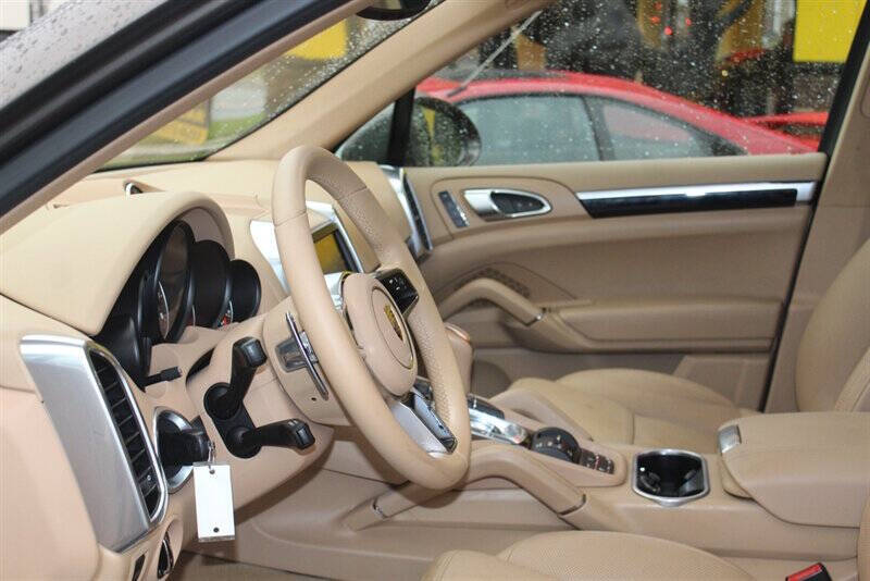 2016 Porsche Cayenne