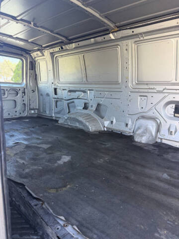 2003 Ford E-Series E-250