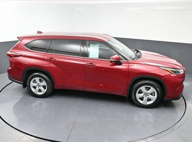 2021 Toyota Highlander LE