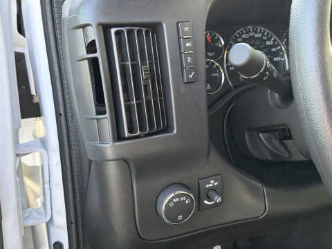 2025 GMC Savana 2500