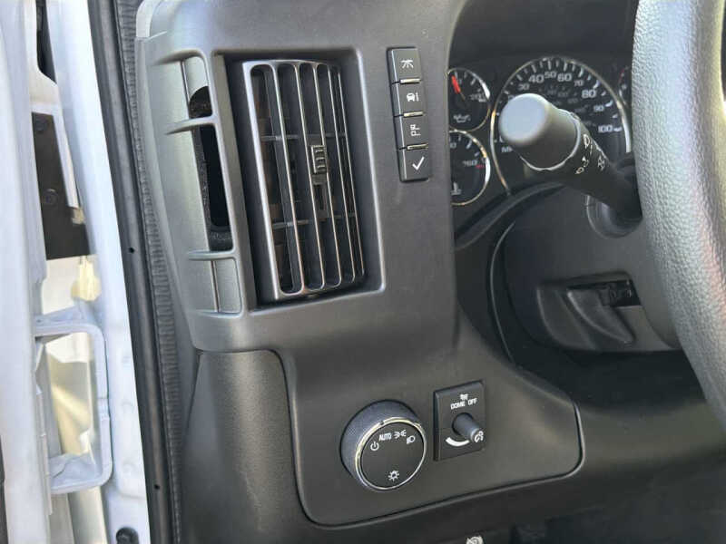 2025 GMC Savana 2500