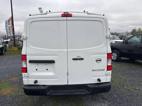 2019 Nissan NV 2500 HD SV