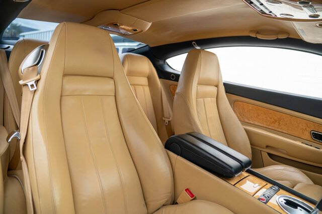 2005 Bentley Continental 28