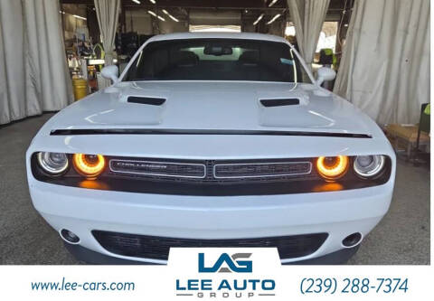 2015 Dodge Challenger SXT Plus