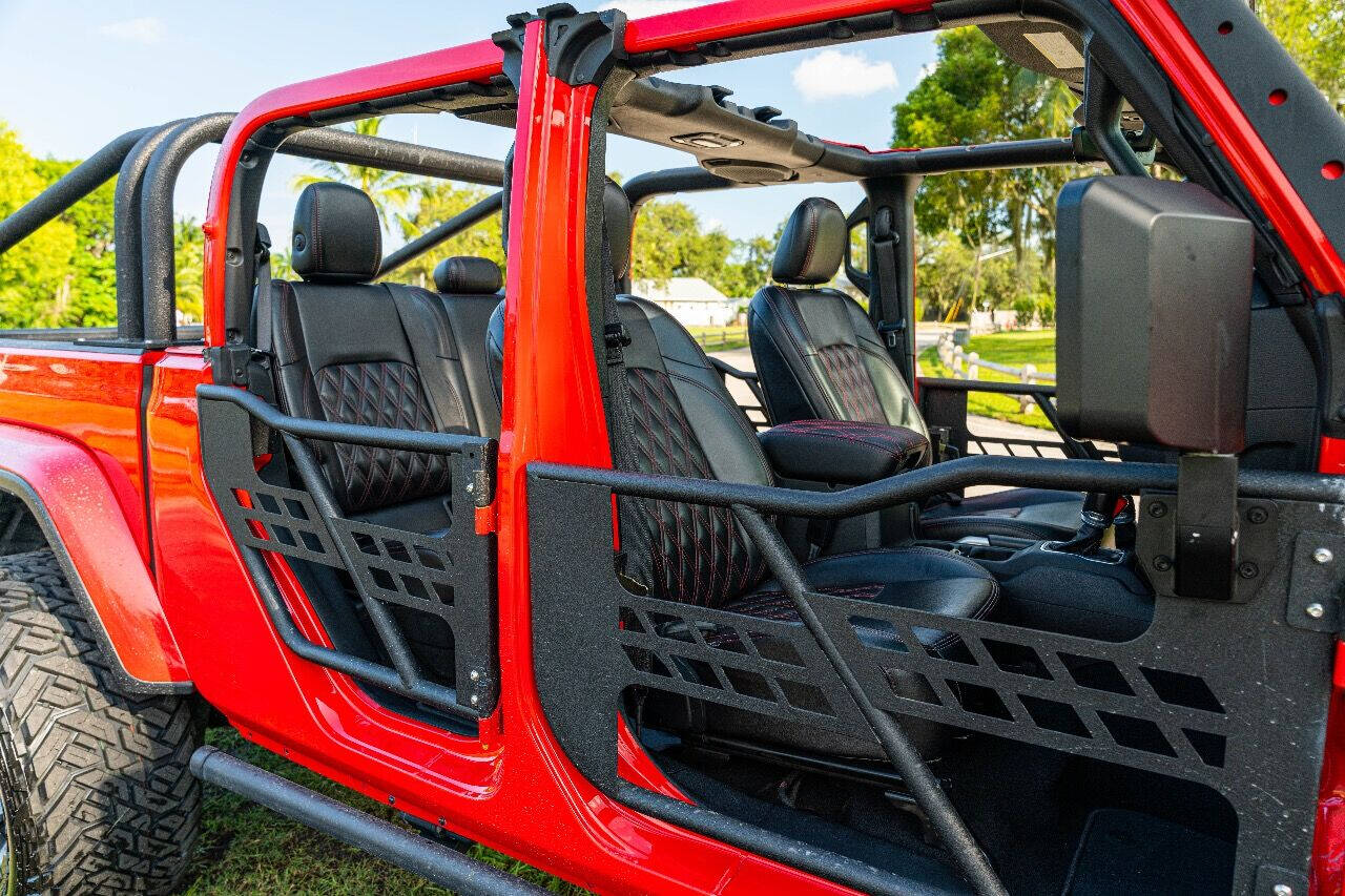 2021 JEEP Gladiator Pickup - $54,999