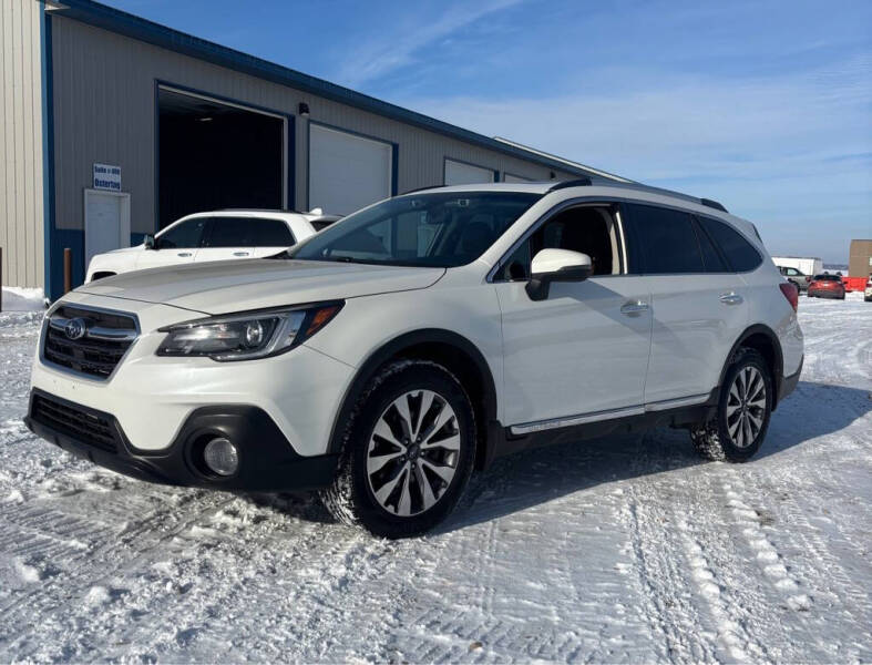 2018 Subaru Outback Touring's photo