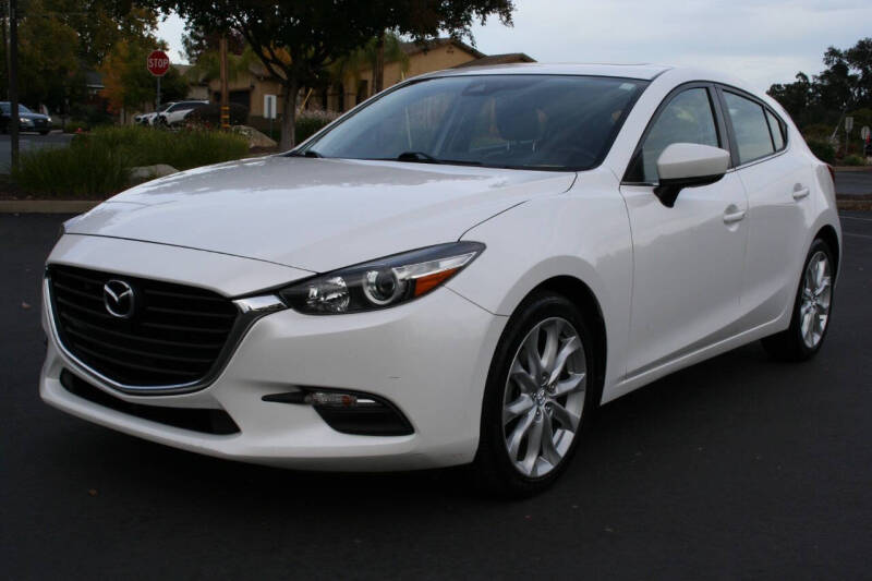 2018 Mazda MAZDA3 Touring