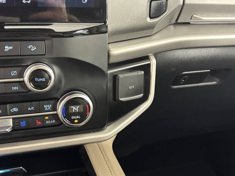 2023 Ford Expedition MAX XLT