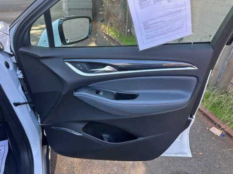 2022 Buick Enclave Essence