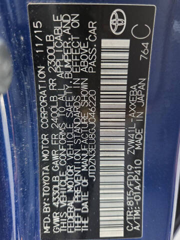 2016 Toyota Prius v Three