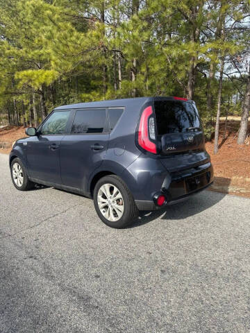 2016 Kia Soul +