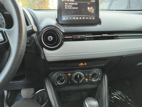 2019 Toyota Yaris LE