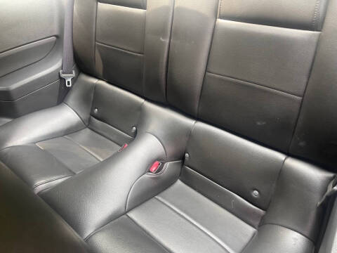 2006 Ford Mustang V6 Standard