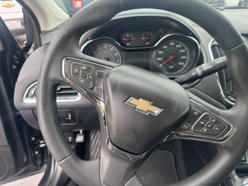 2017 Chevrolet Cruze LT Auto