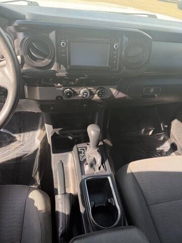 2017 Toyota Tacoma SR