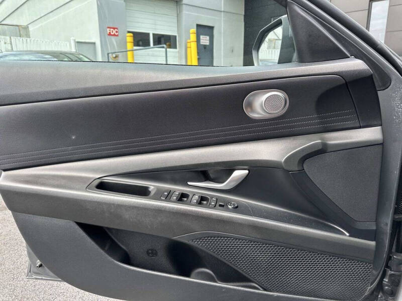 2023 Hyundai Elantra
