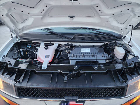 2023 Chevrolet Express 3500