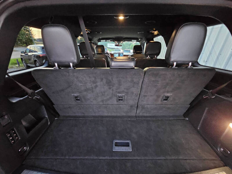 2023 Lincoln Navigator Standard