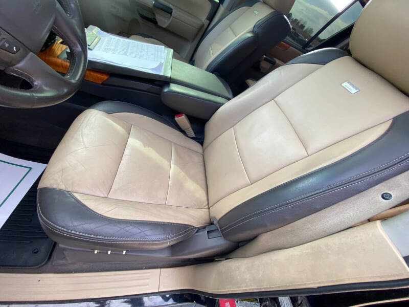 2014 Nissan Armada Platinum