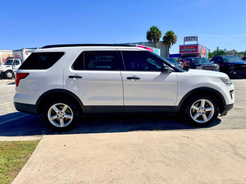 2018 Ford Explorer