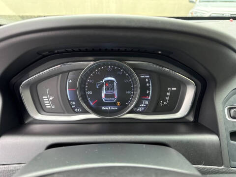 2016 Volvo XC60 T6 Drive-E