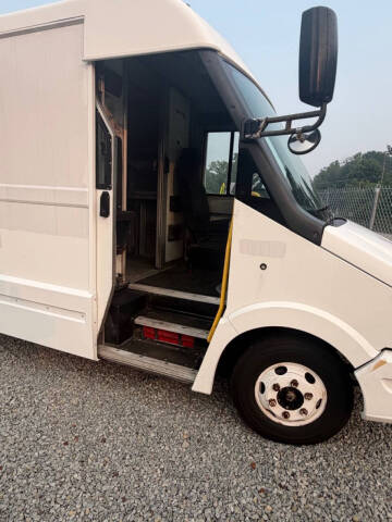 2013 Isuzu NPR