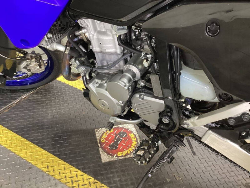 2023 Suzuki DR-Z400SM