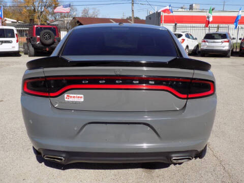2018 Dodge Charger SXT