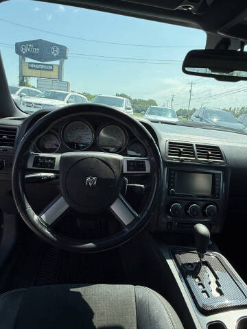 2009 Dodge Challenger SRT8