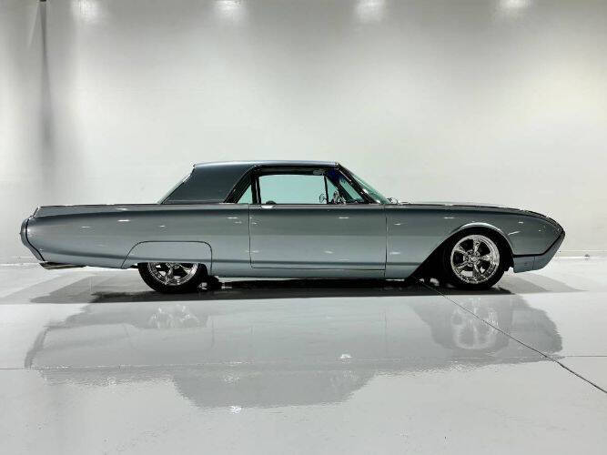 1962 Ford Thunderbird