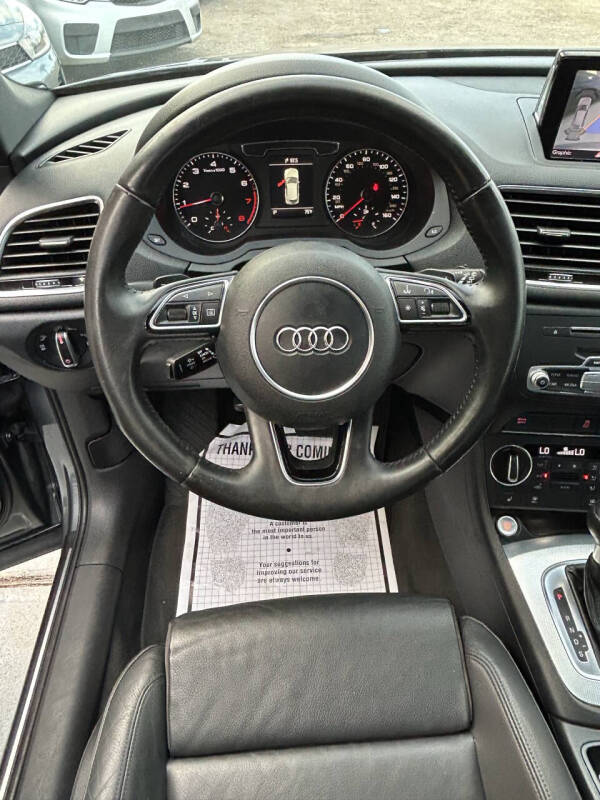 2016 Audi Q3 2.0T quattro Prestige