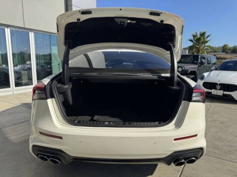 2022 Maserati Ghibli Modena Q4