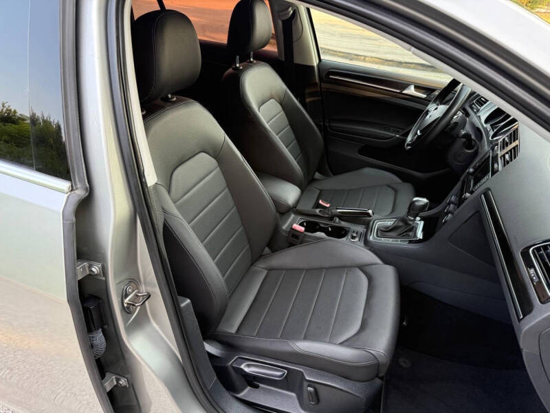 2015 Volkswagen Golf SportWagen TDI SEL