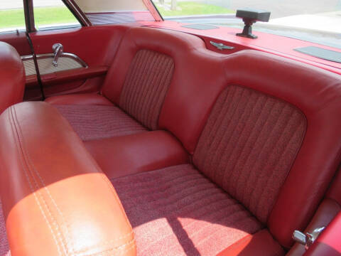 1962 Ford Thunderbird