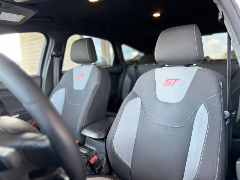 2017 Ford Focus ST