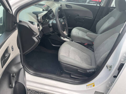 2016 Chevrolet Sonic LS Auto