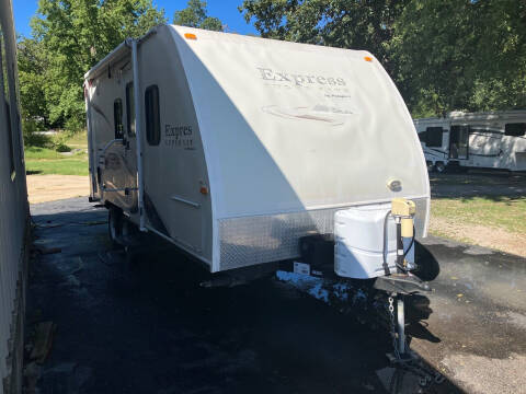 2011 Keystone Passport Express Super Lite for sale at Jones Auto Sales in Poplar Bluff MO