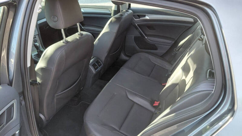 2015 Volkswagen Golf TSI S