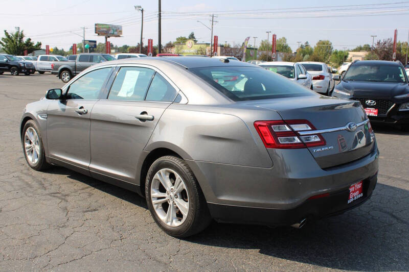 2013 Ford Taurus SEL