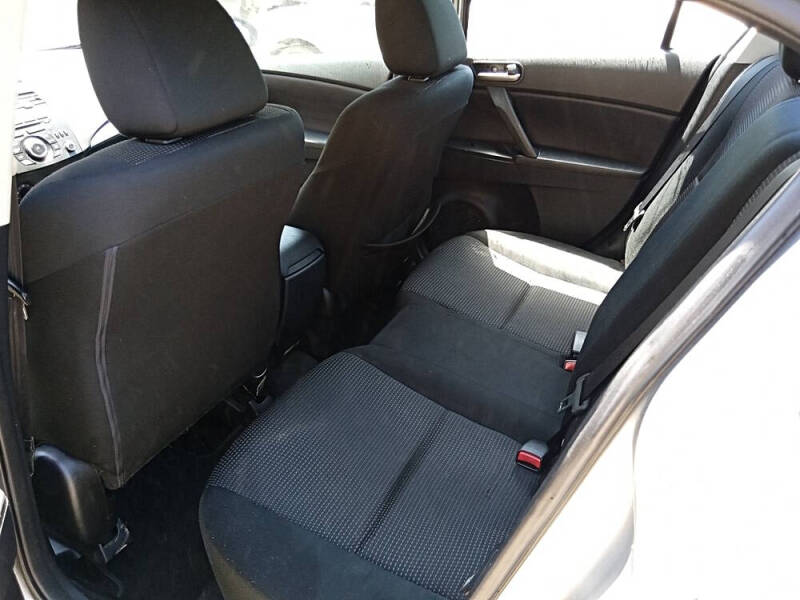 2013 Mazda MAZDA3 i Sport