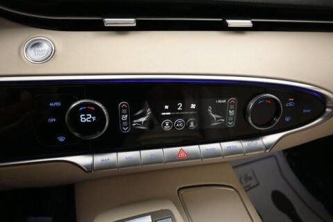 2024 Genesis Electrified GV70