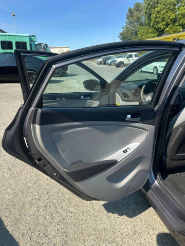 2014 Hyundai Accent GLS