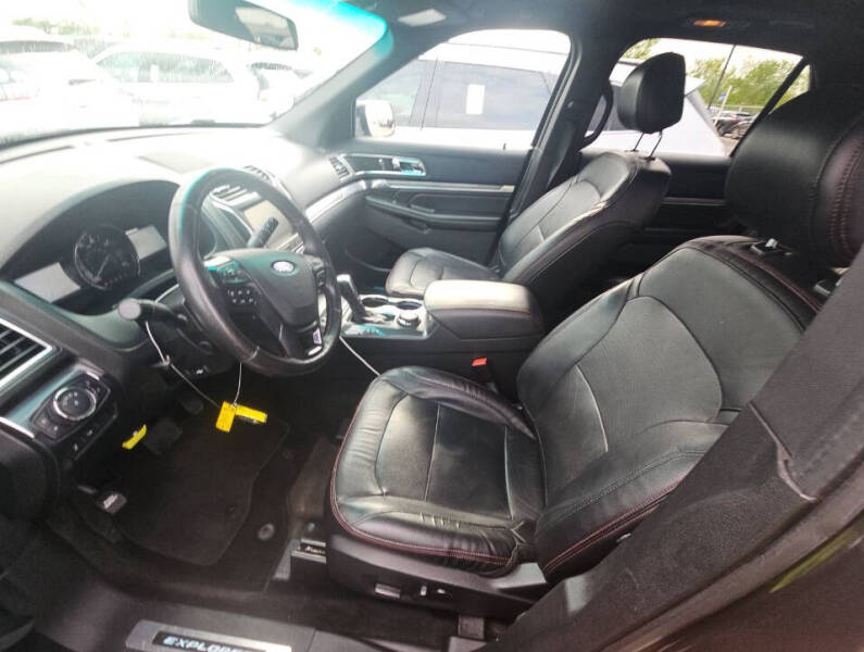 2016 Ford Explorer Sport