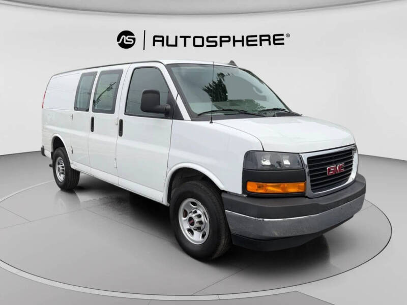 2022 GMC Savana 2500