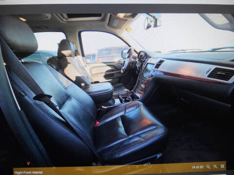 2011 Cadillac Escalade Luxury