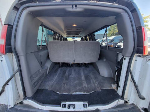 2017 Chevrolet Express LT 3500