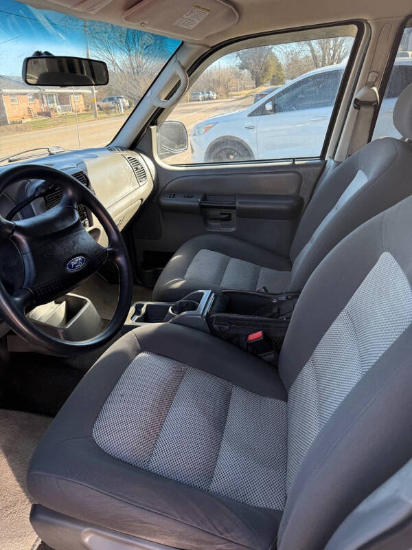 2004 Ford Explorer Sport Trac XLS